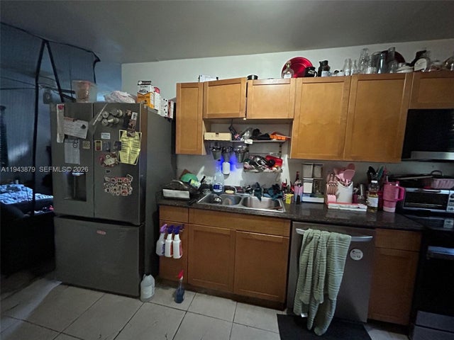 5 of 9 - 6500 Sw 60th Ave, South Miami, FL