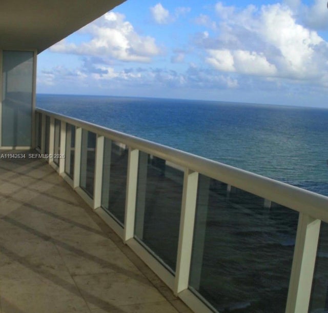 1830 S Ocean Dr 2003, Hallandale Beach