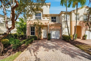 Photo of Listing #A11943229