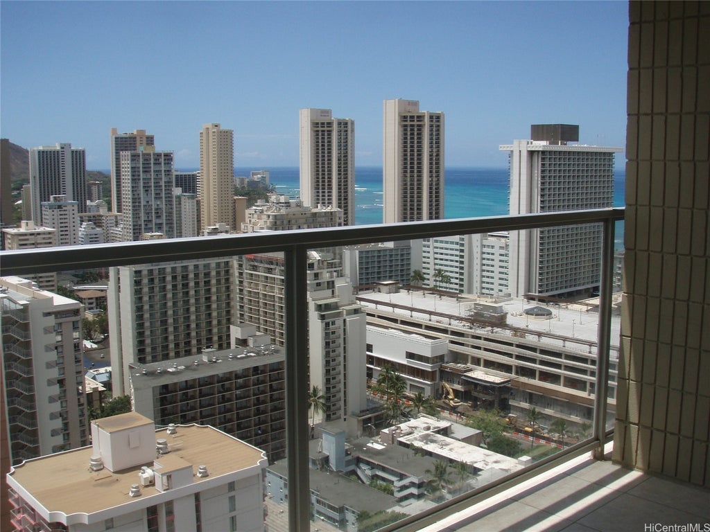(unit #3305) 445 Seaside Avenue, Honolulu
