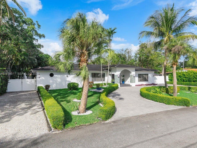 8363 Sw 98th St, Miami