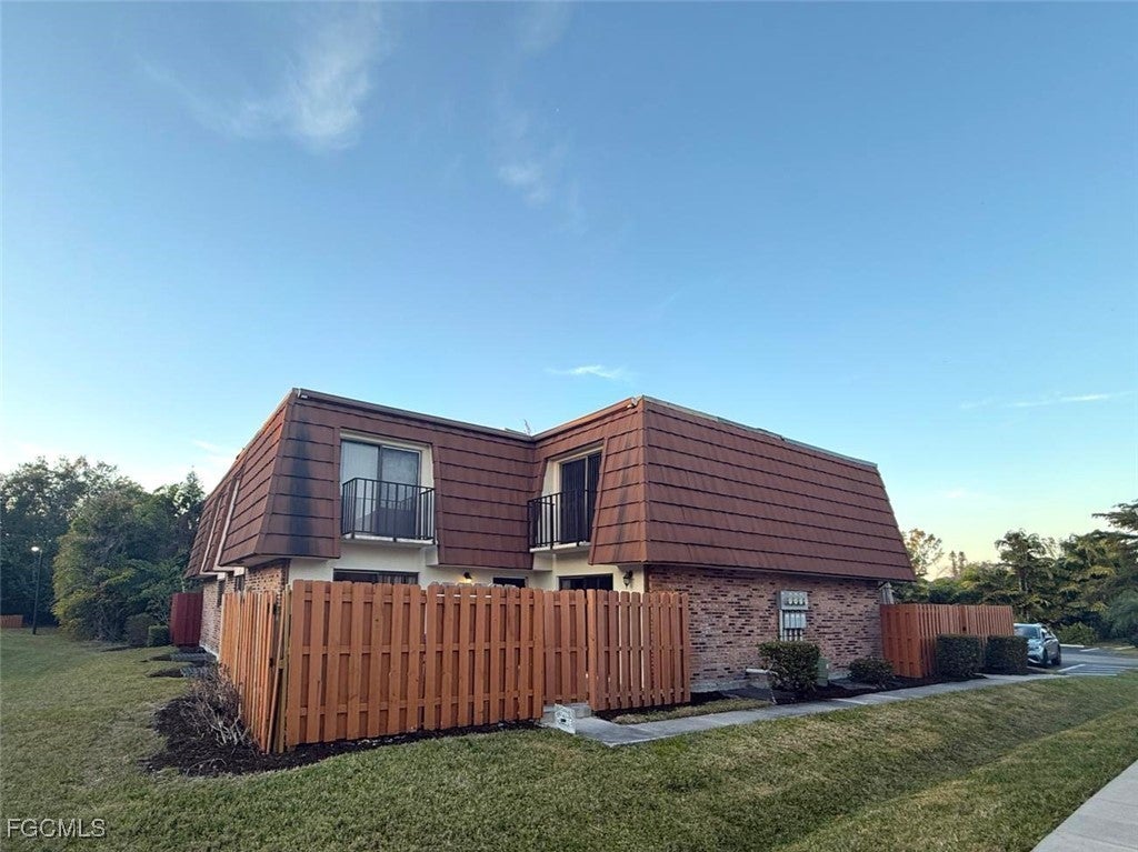 1406 Park Shore Cir 3, Fort Myers