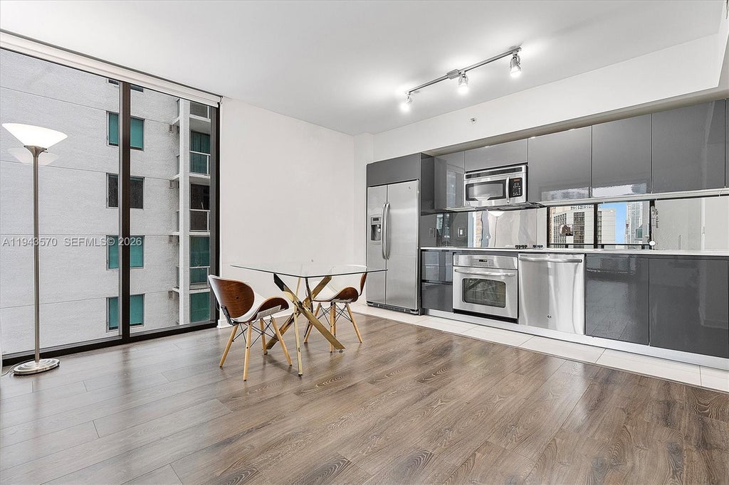 31 Se 6th St 2008, Miami