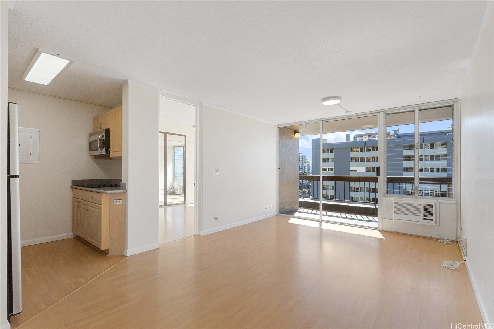 Photo of Listing #202600777