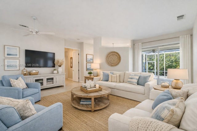 Photo of Listing #A11945203