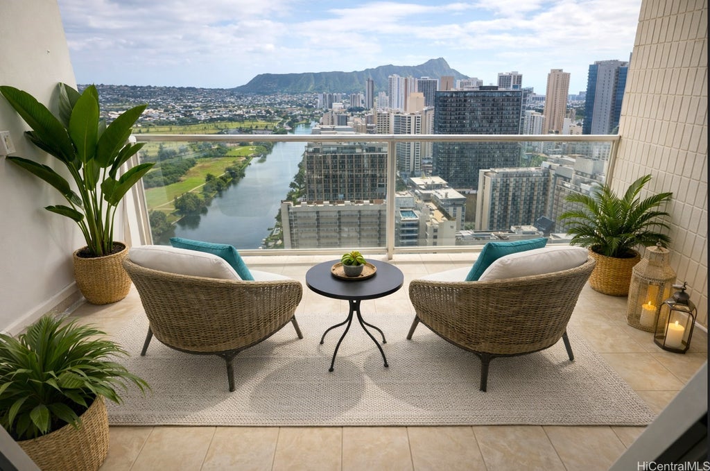 (unit #3905) 445 Seaside Avenue, Honolulu