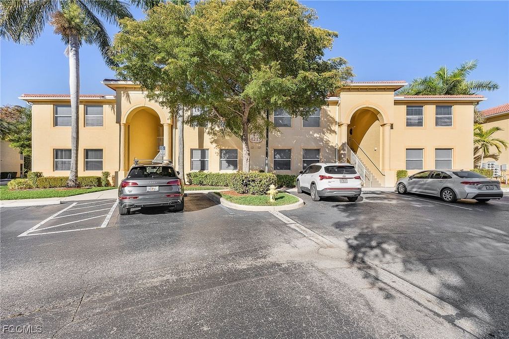 4219 Bellasol Cir 1711, FORT MYERS