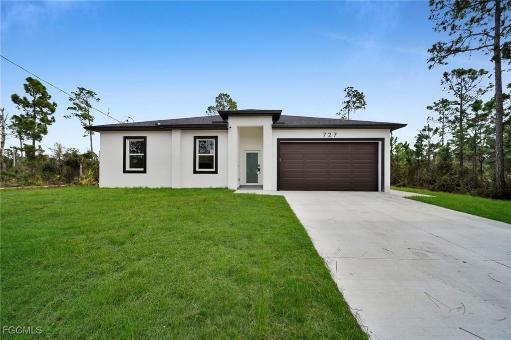 727 Santa Lucia Ave S, Lehigh Acres