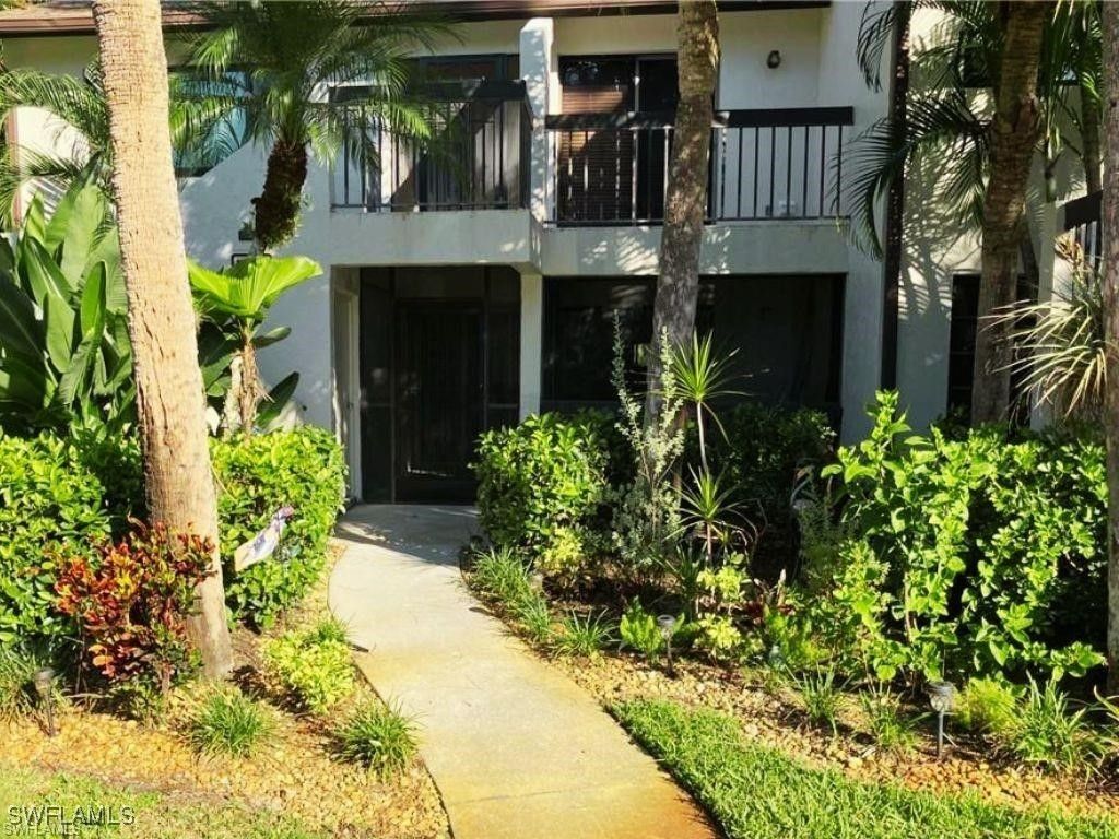 1826 Kings Lake Blvd 7-101, Naples