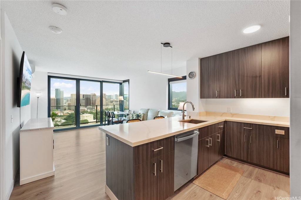 (unit #2703) 615 Keawe Street, Honolulu