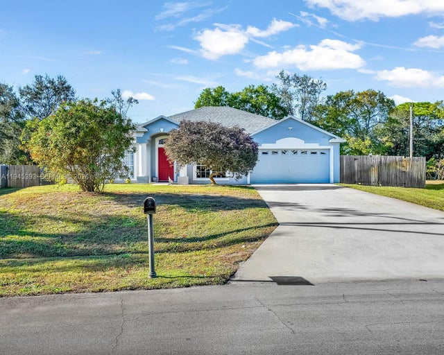 Photo of Listing #A11945393