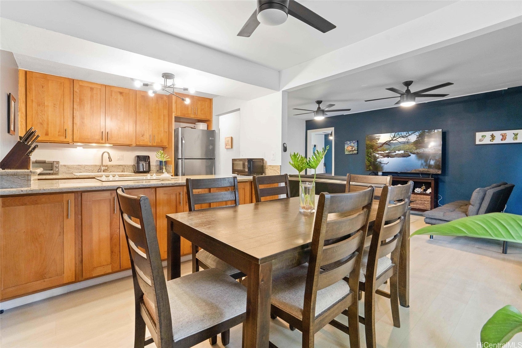 Photo of Listing #202600910