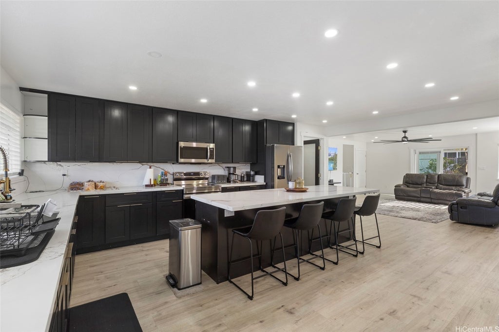 21 Hill Drive, Wahiawa