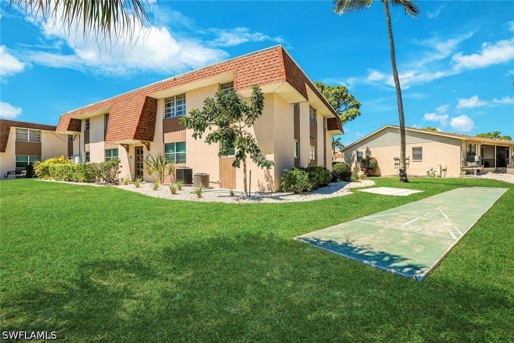 457 Tallwood St 406, Marco Island