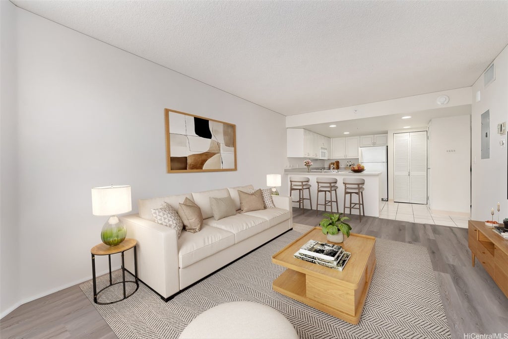 (unit #707) 1314 Kalakaua Avenue, Honolulu