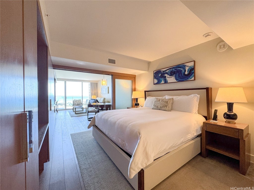 (unit #2310) 2139 Kuhio Avenue, Honolulu