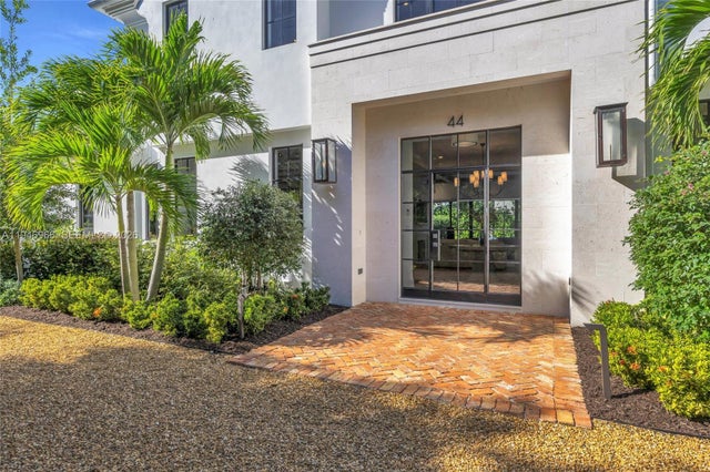 4 of 73 - 44 S Beach Rd, Hobe Sound, FL