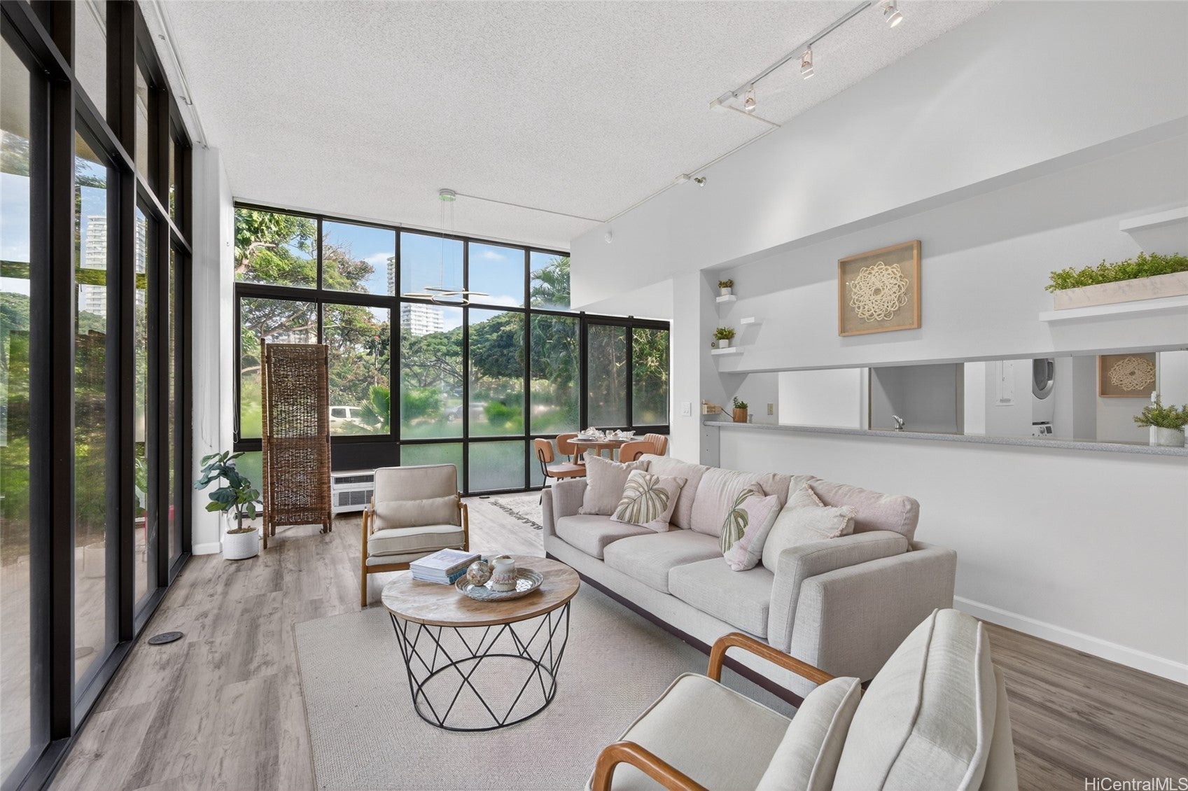 Photo of Listing #202601037