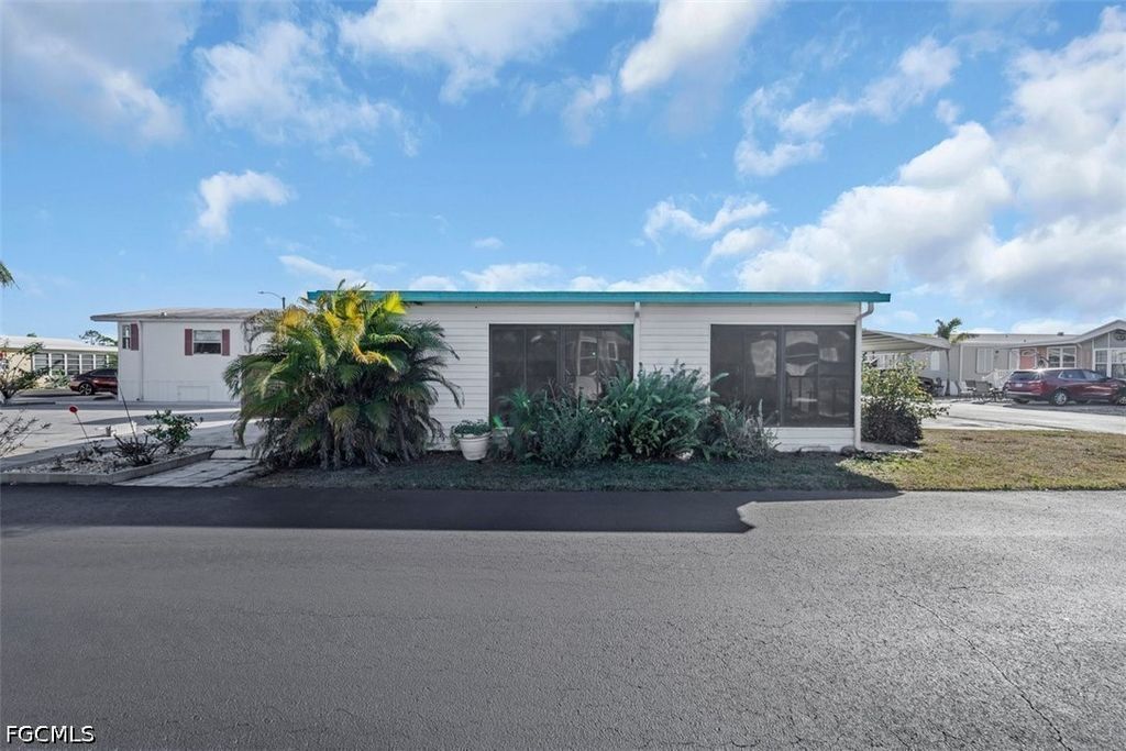 134 Amble Dr, North Fort Myers