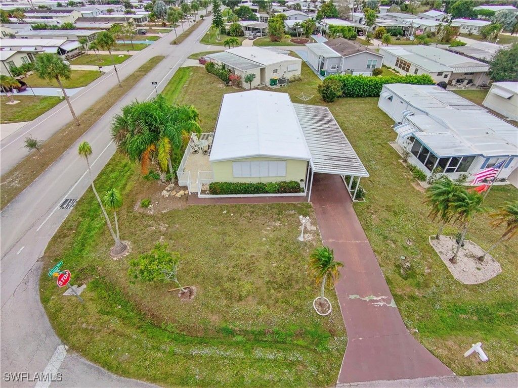 17 Saint Raphael Dr, Naples