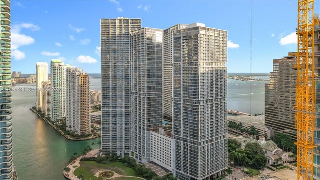 475 Brickell Ave 4215, Miami