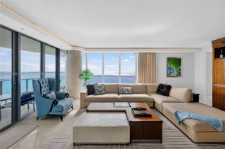 Photo of Listing #A11947506