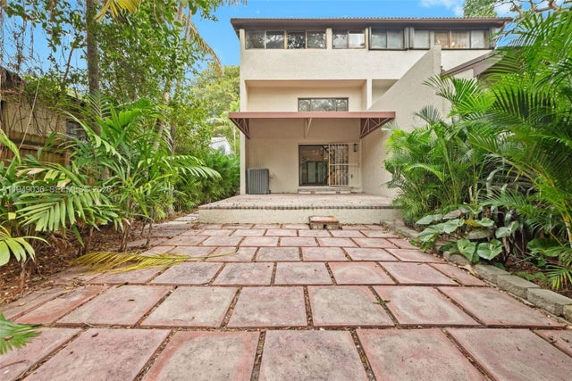 3076 Mcdonald St B, Miami