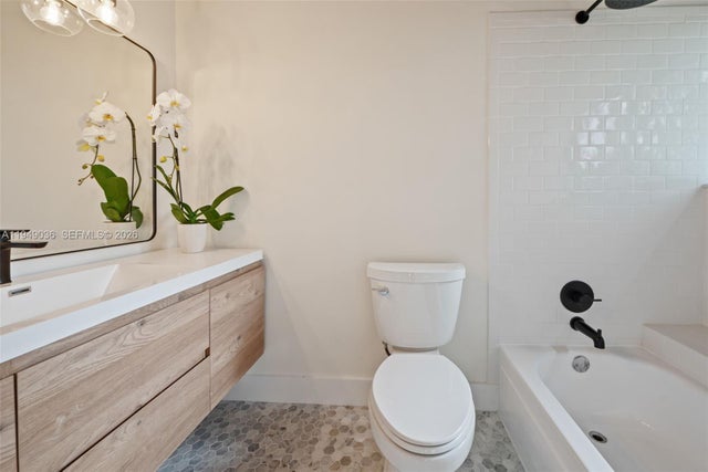 5 of 25 - 3076 Mcdonald St B, Miami, FL