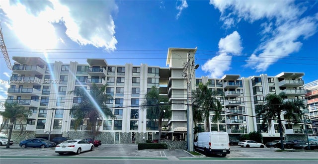 9800 W Bay Harbor Dr 404, Bay Harbor Islands