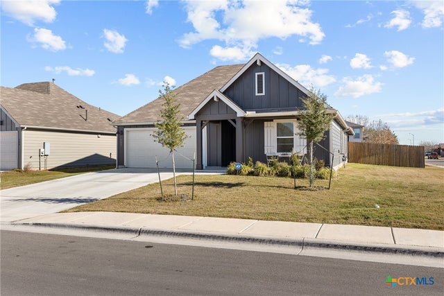 302 N Richland Drive, Lockhart