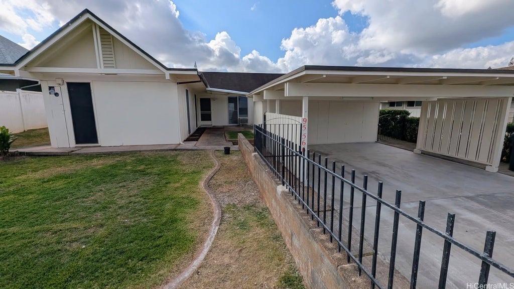 95-566 Kanamee Streets, Mililani