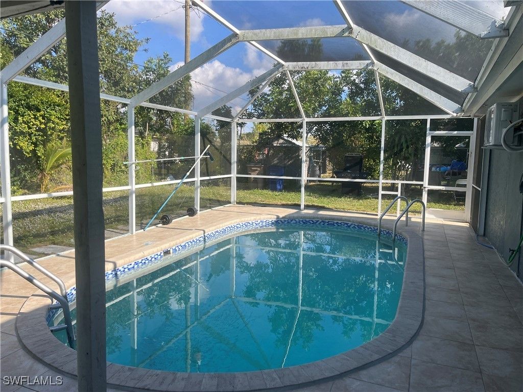 101 E Jersey Rd, Lehigh Acres