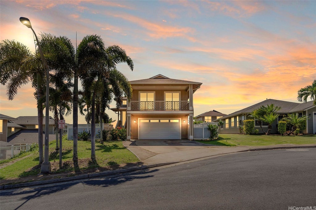 15 Awikiwiki Place, Wailuku