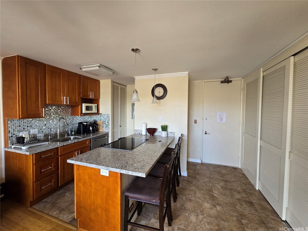 (unit #1801) 320 Liliuokalani Avenue, Honolulu
