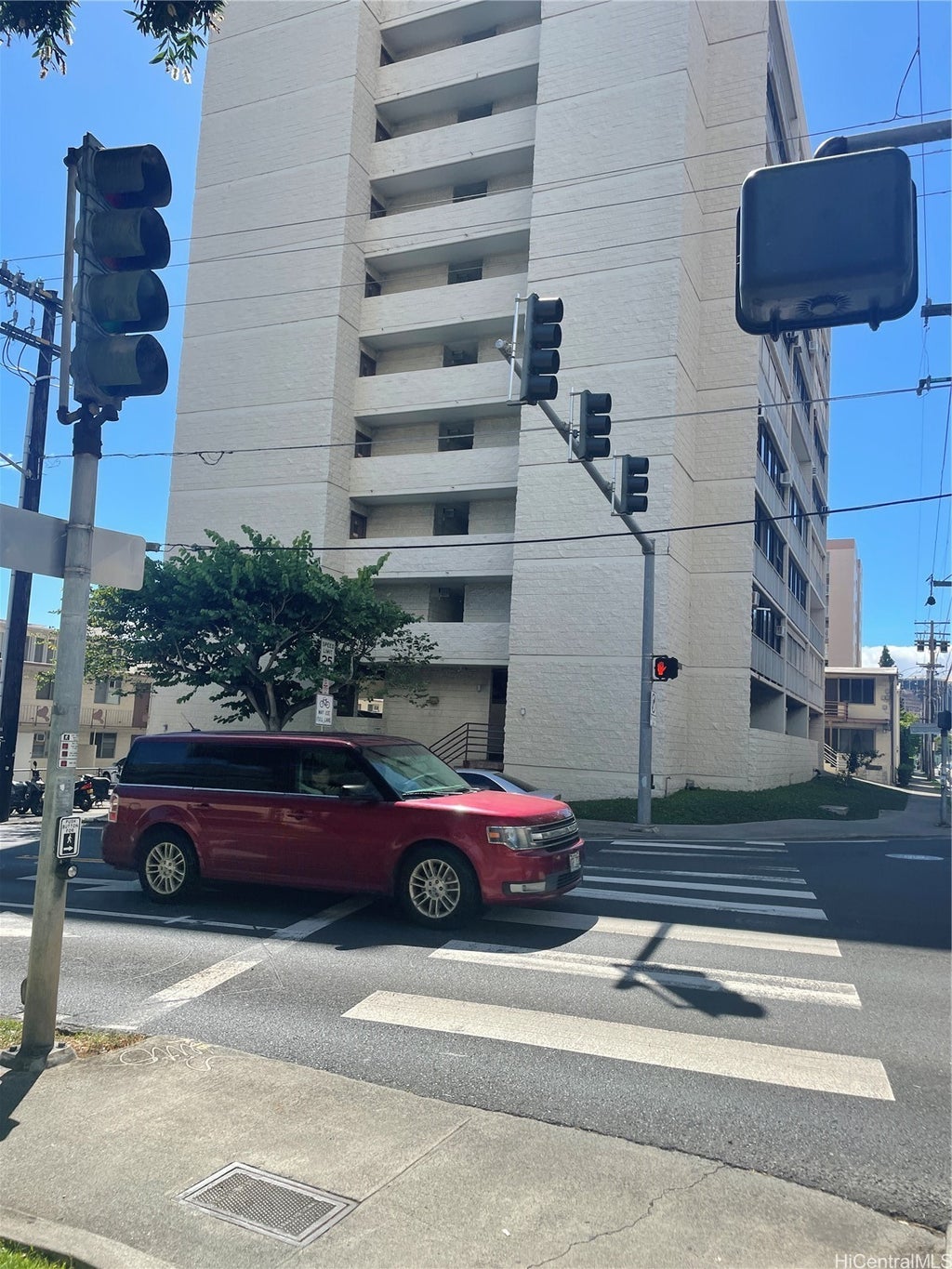 (unit #d702) 827 Kinau Street, Honolulu