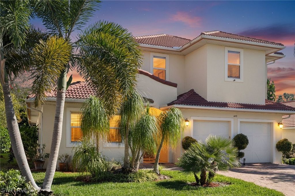 4778 Europa Dr, NAPLES
