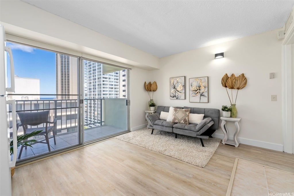 (unit #1101) 2440 Kuhio Avenue, Honolulu