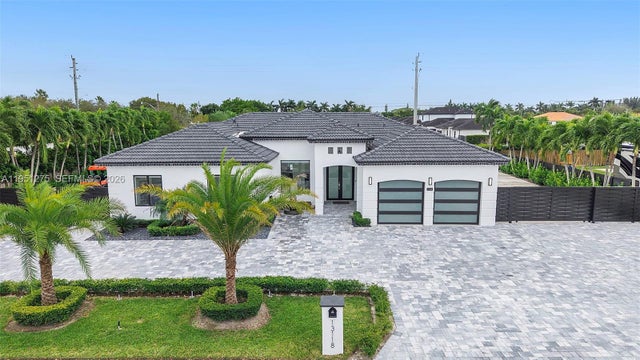 13118 Sw 215th Ter, Miami