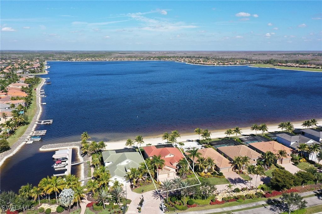 9087 Breakwater Dr, Naples
