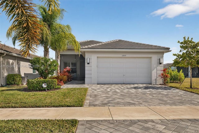 Photo of Listing #A11952283