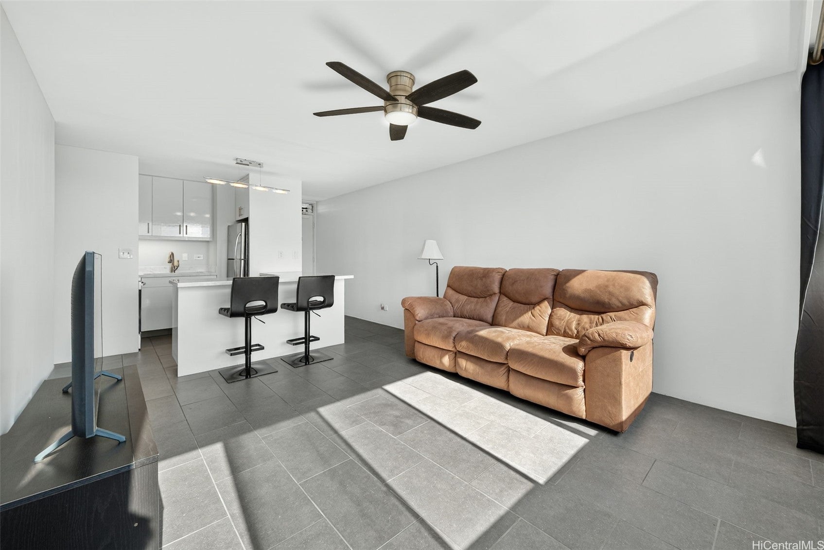 Photo of Listing #202601542