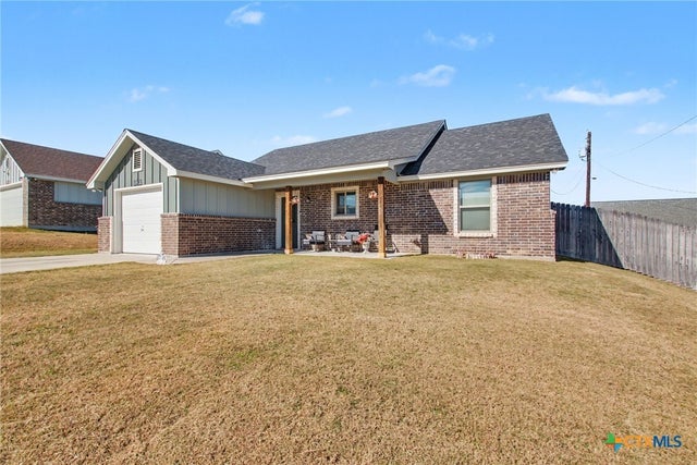 1135 Limestone Drive, Lampasas