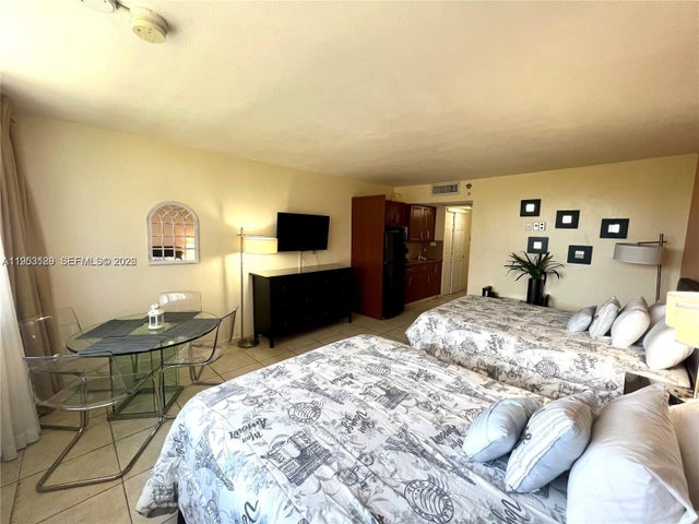 19201 Collins Ave 242, Sunny Isles Beach