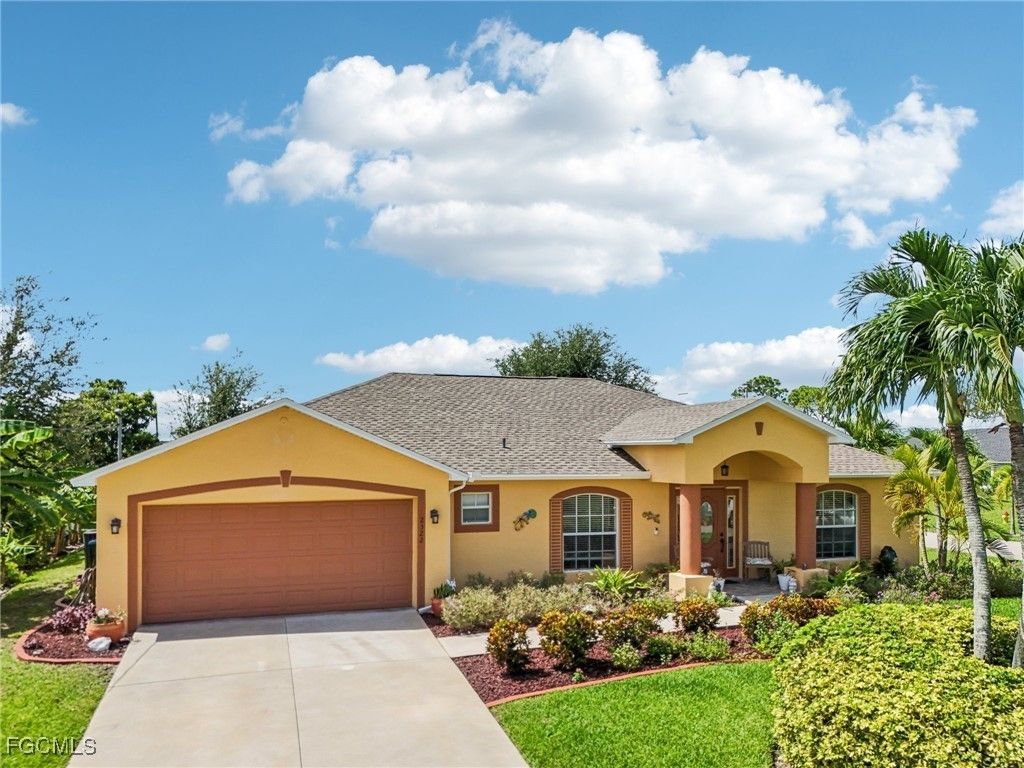 2322 Sw 17th St, CAPE CORAL