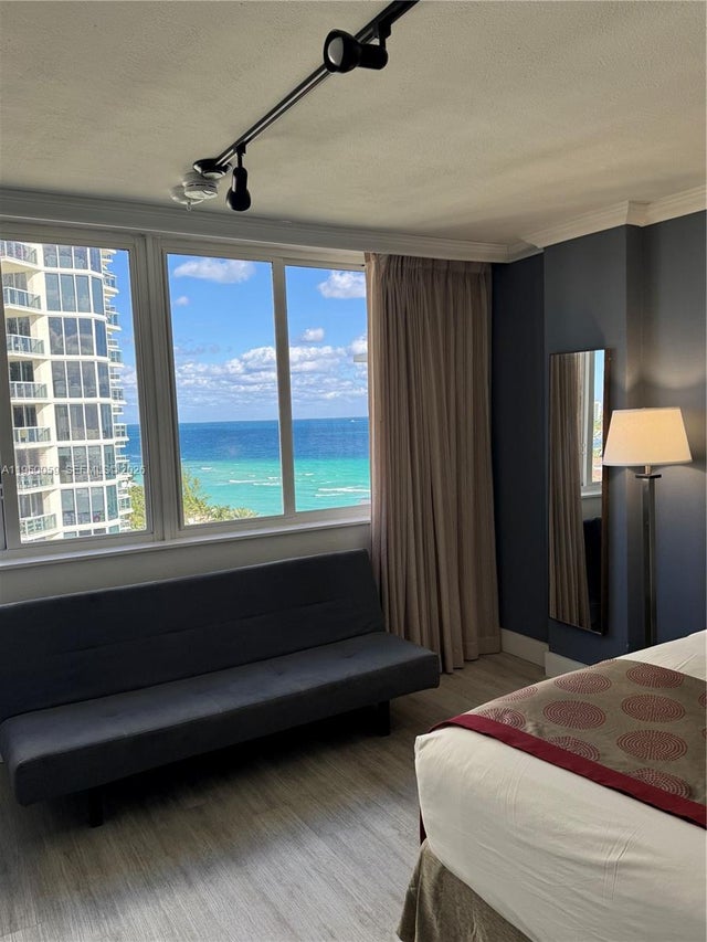 19201 Collins Ave 1018, Sunny Isles Beach