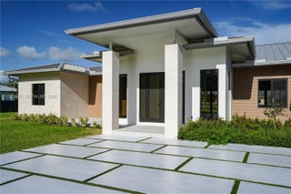 Photo of Listing #A11953615