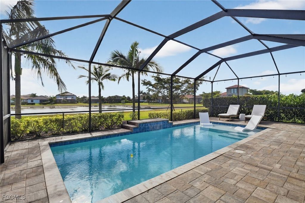 12960 Broomfield Ln, Fort Myers
