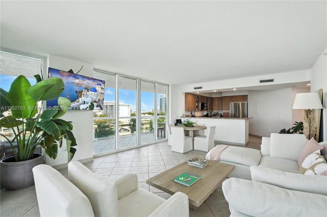2 of 28 - 10 Venetian Way 604, Miami Beach, FL