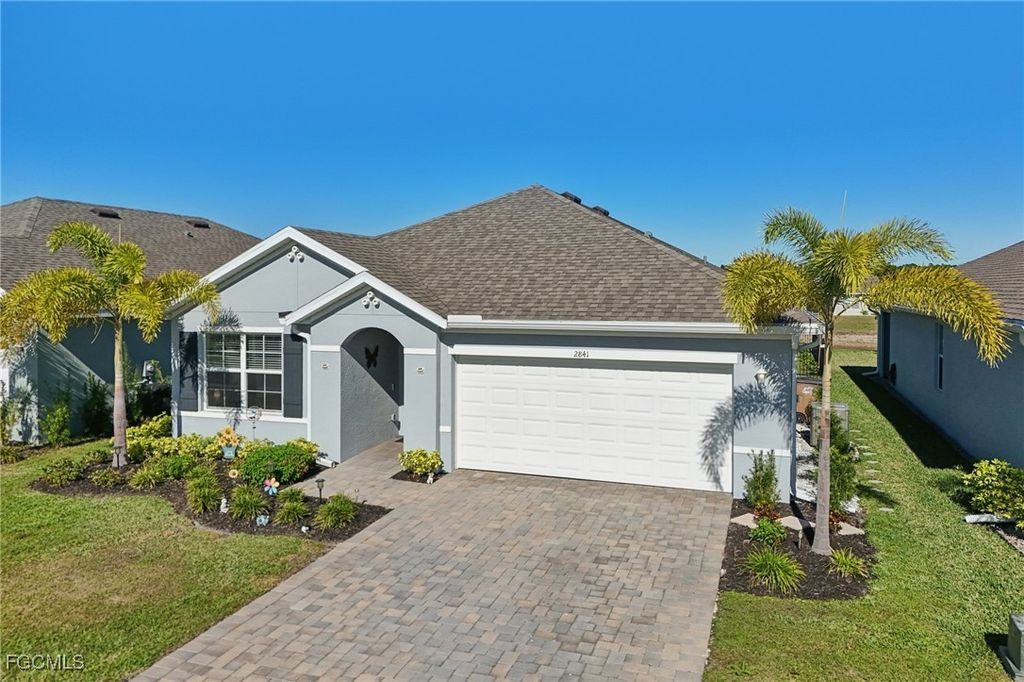 2841 Pillar Coral Ln, NORTH FORT MYERS