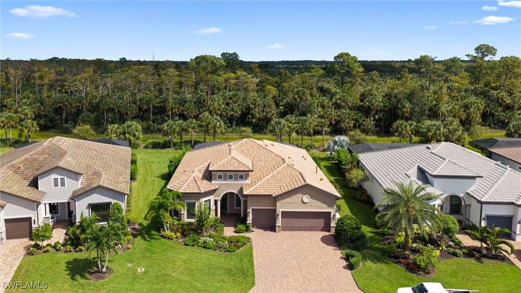 9774 Everglades Dr, Naples